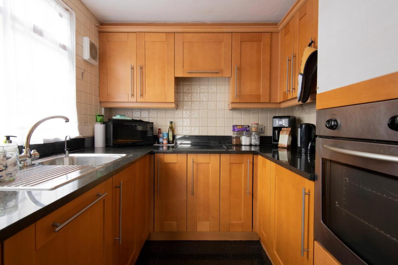 Fantastic 3 Bed Brighton House- Sleeps 6- Superfast Wifi And Garage Apartment Exterior photo