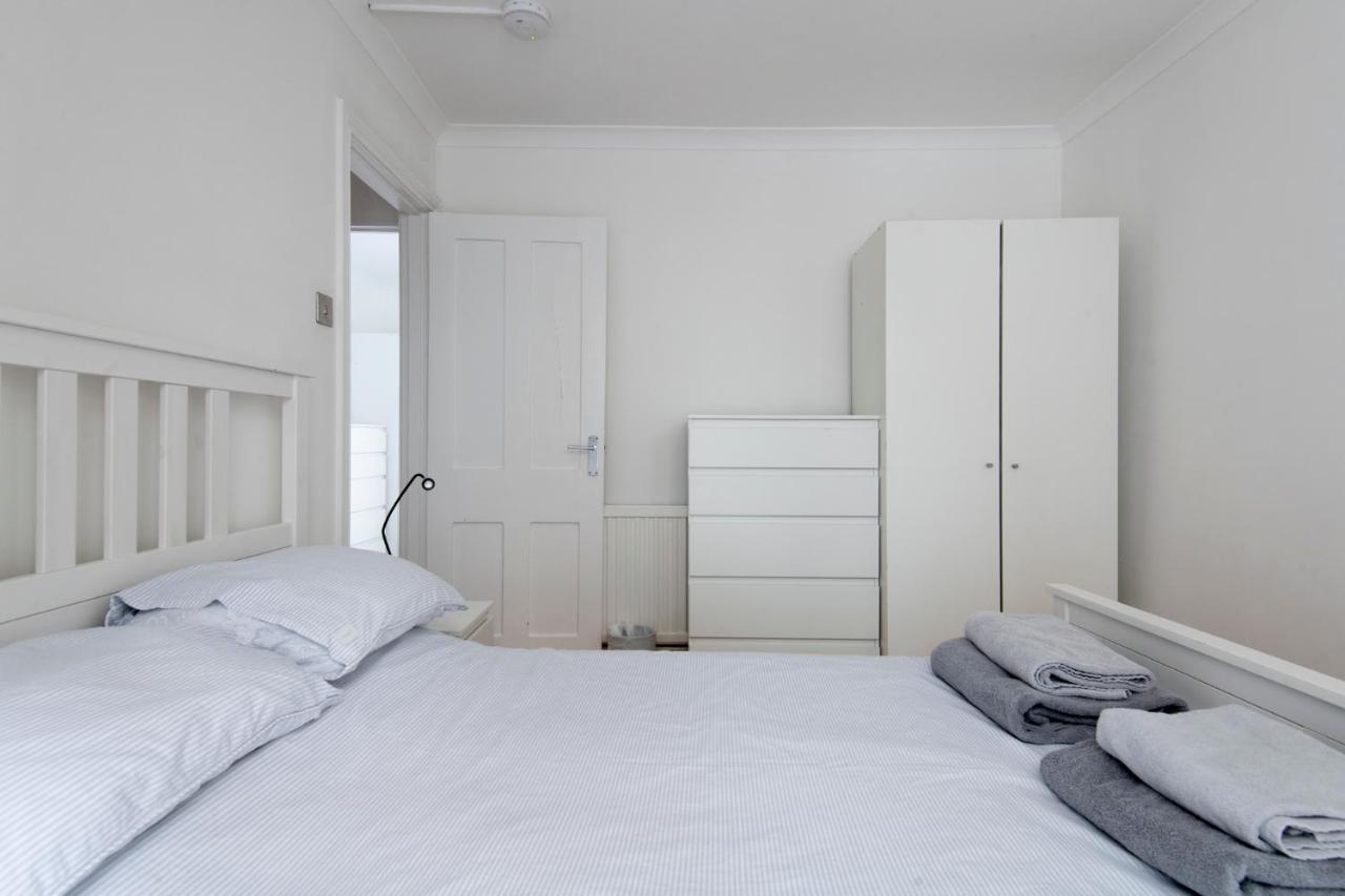 Fantastic 3 Bed Brighton House- Sleeps 6- Superfast Wifi And Garage Apartment Exterior photo