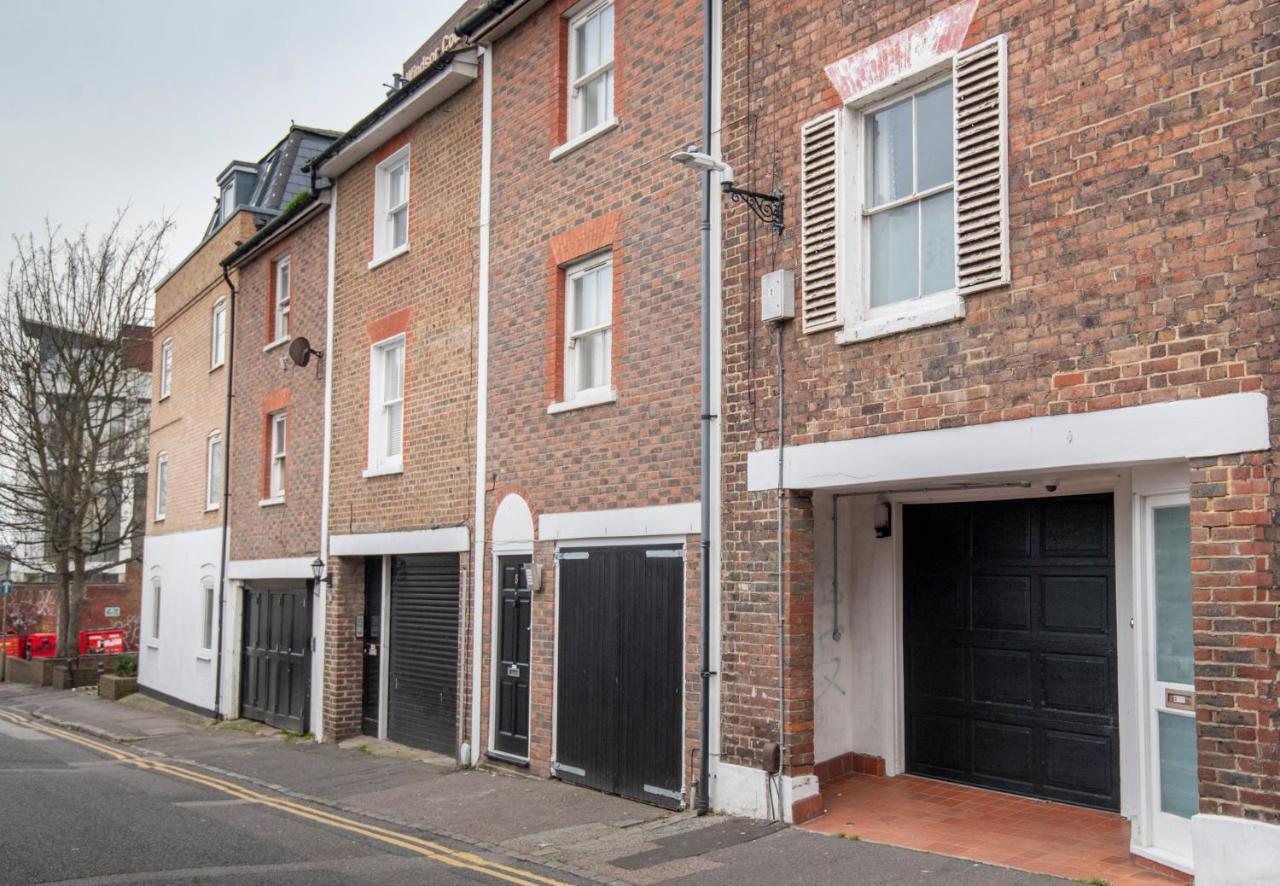 Fantastic 3 Bed Brighton House- Sleeps 6- Superfast Wifi And Garage Apartment Exterior photo